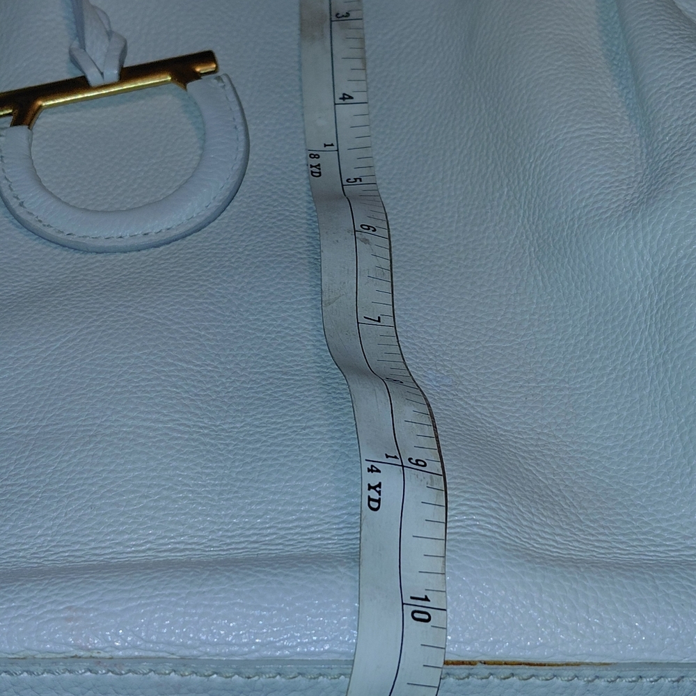 Ferragamo Gancini Satchel Tote Soft Off White Pebbled Leather! - Picture 14 of 16
